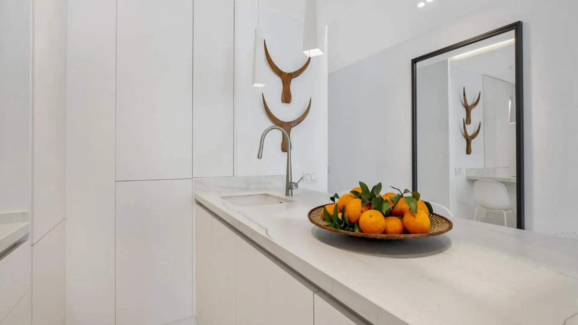 טורמולינוס Ocean-View Apartment With Beach Access