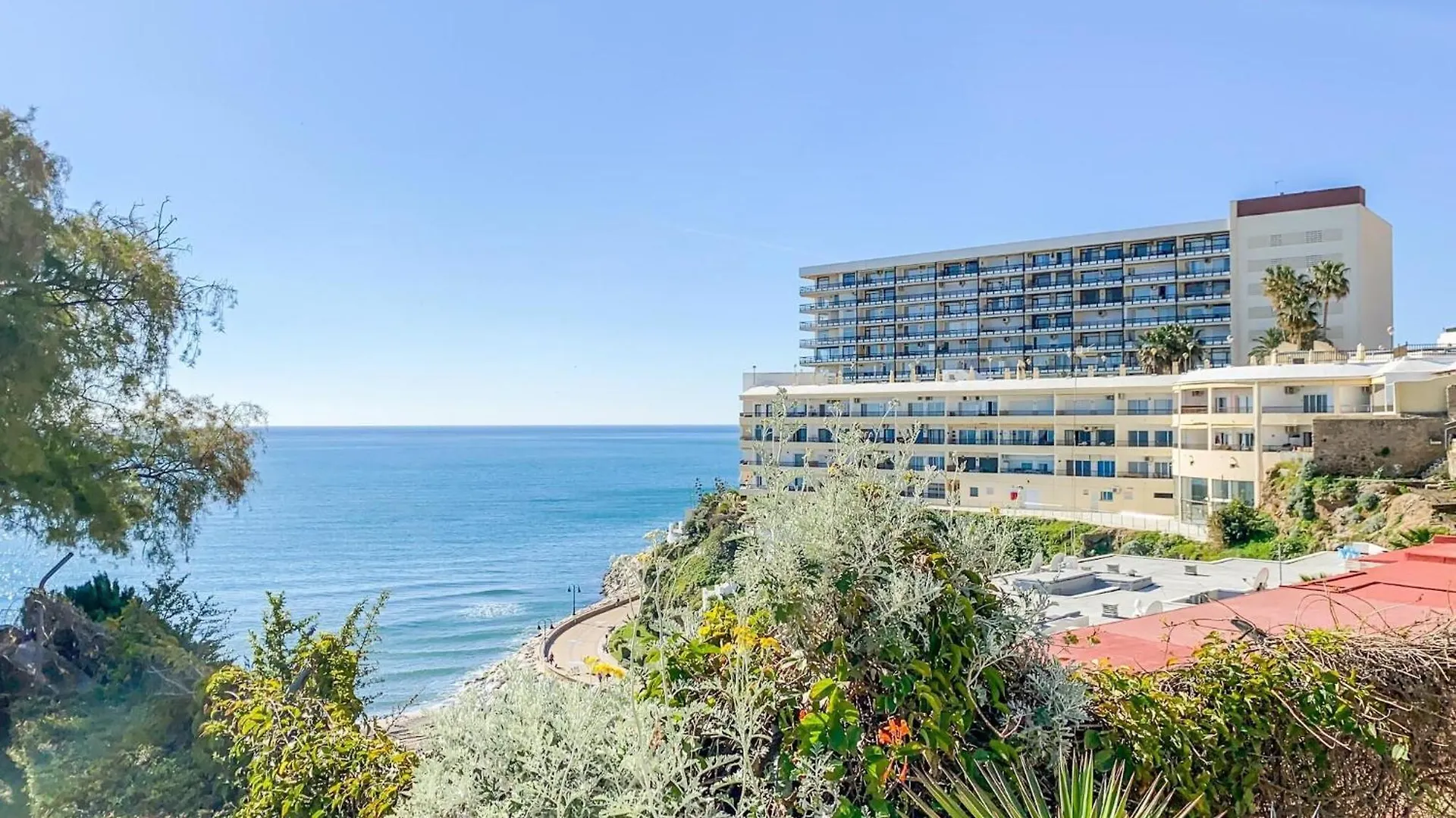 טורמולינוס Ocean-View Apartment With Beach Access