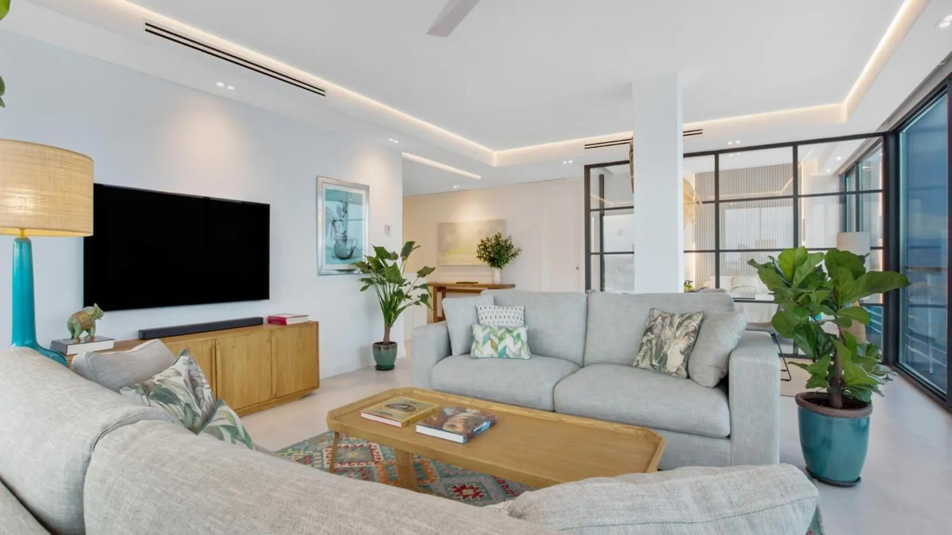 טורמולינוס Ocean-View Apartment With Beach Access